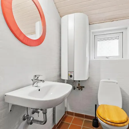 In With Sauna