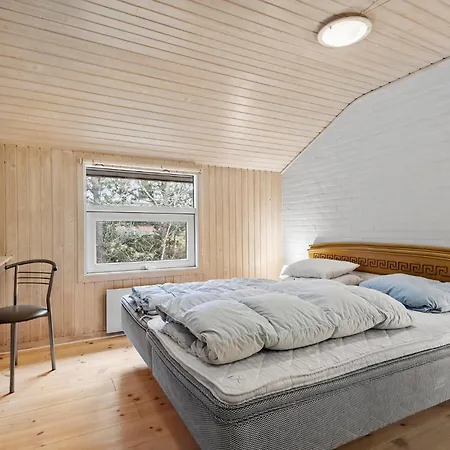 In With Sauna